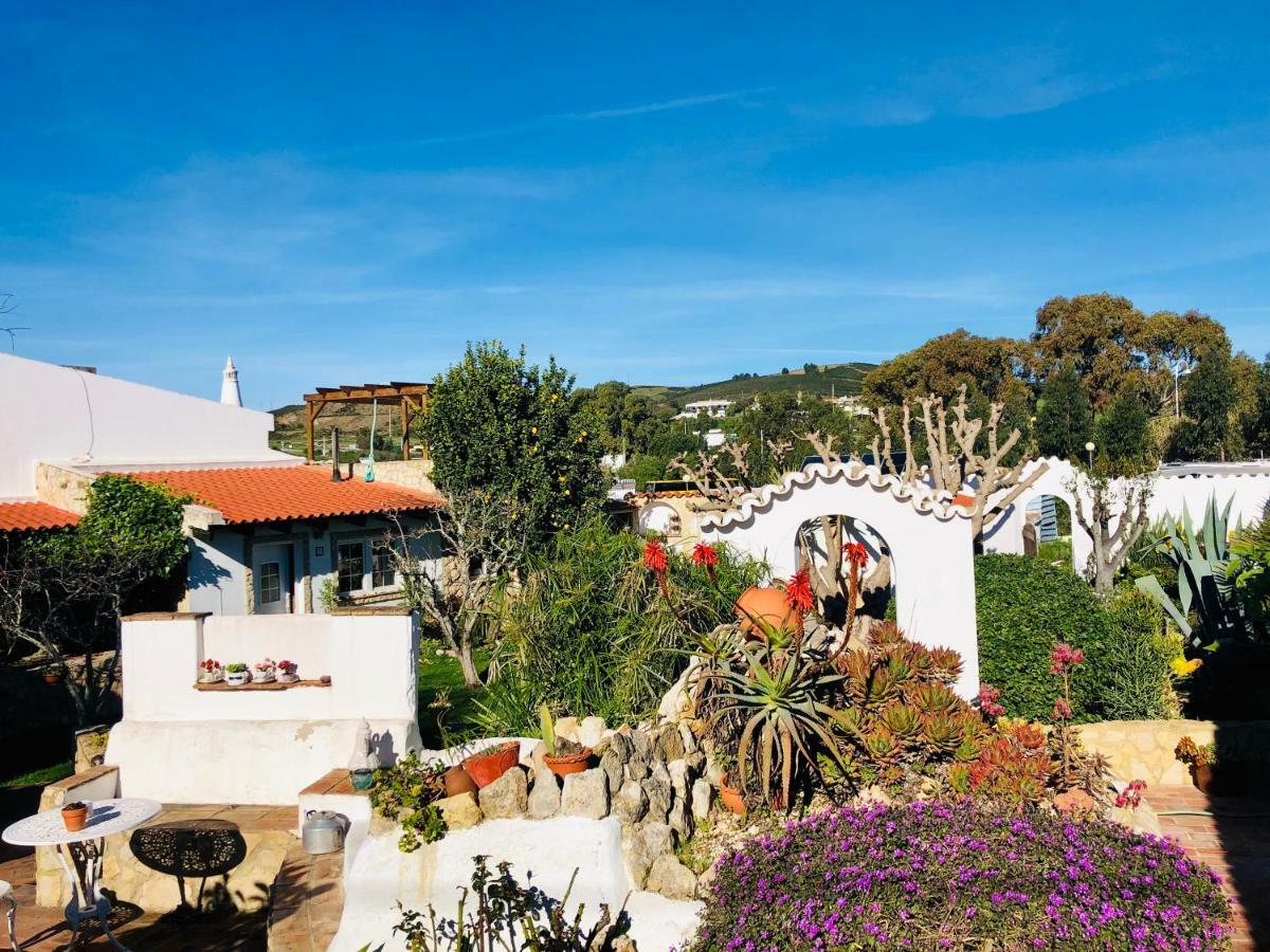 Casinhas Da Figueira Holiday home *